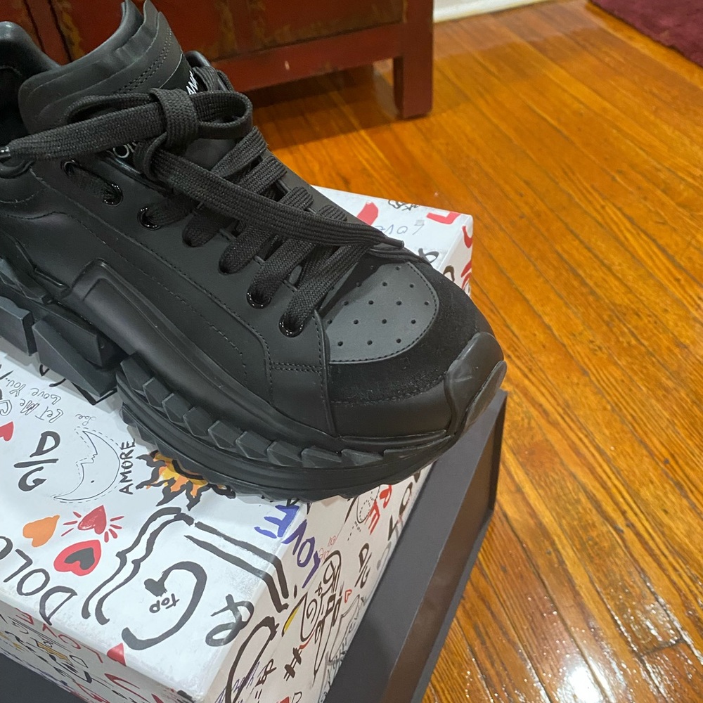 Super king sneakers